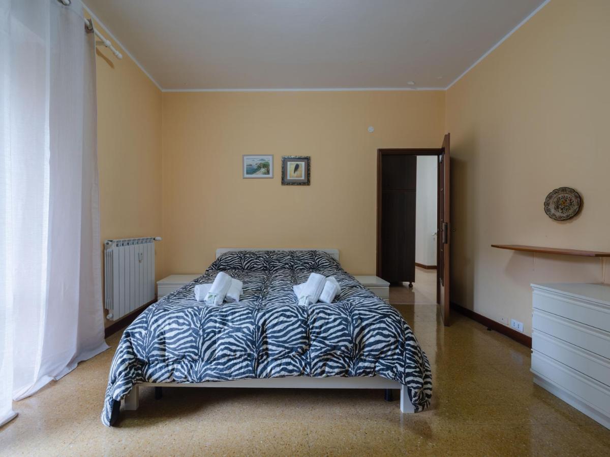 Casa Di Maty - Cozy Apartment With Balcony La Spezia Bagian luar foto