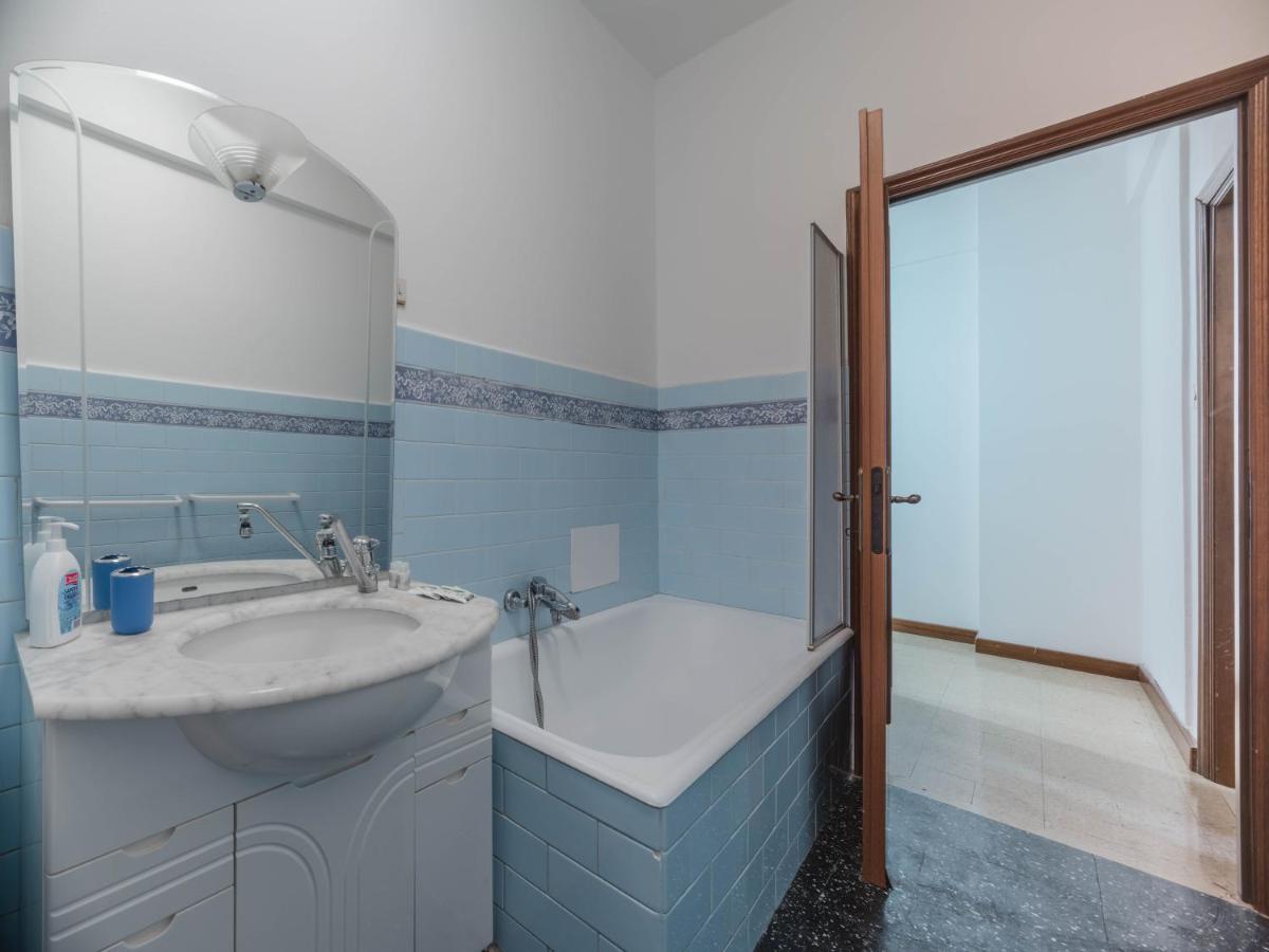 Casa Di Maty - Cozy Apartment With Balcony La Spezia Bagian luar foto