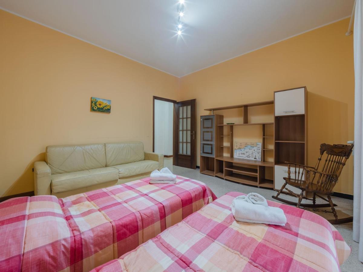 Casa Di Maty - Cozy Apartment With Balcony La Spezia Bagian luar foto